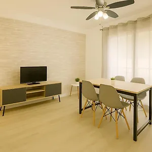 acogedor-apartamento-en-el-puerto-deportivo-de-aguadulce.es-andalucia.com/