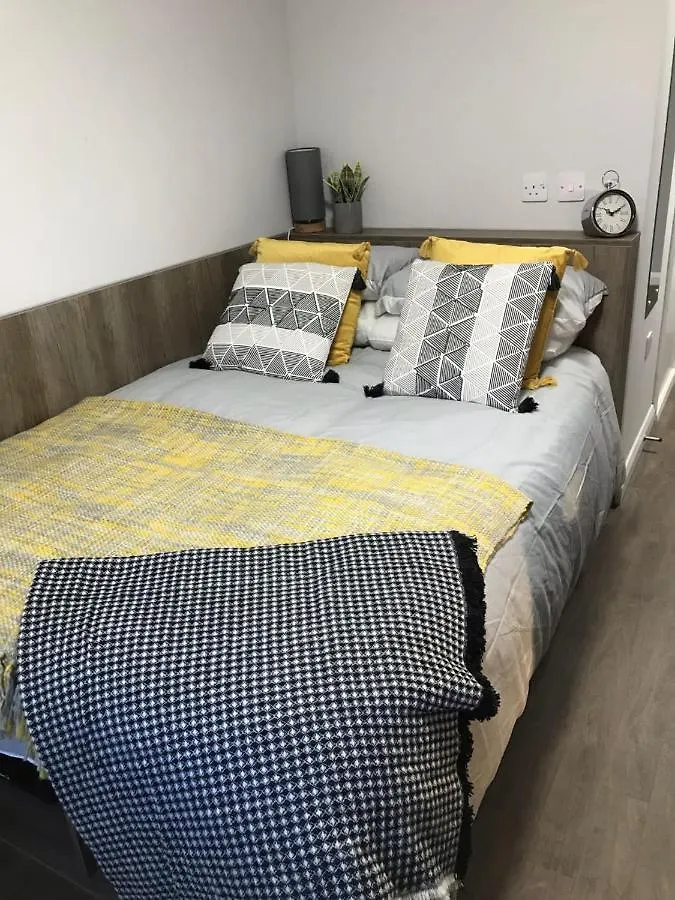 Mill House Apartments In Edimburgo 0*,